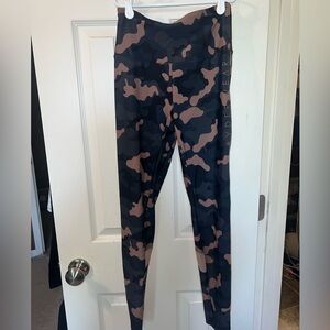 Camo Scrunch Bum Legging
